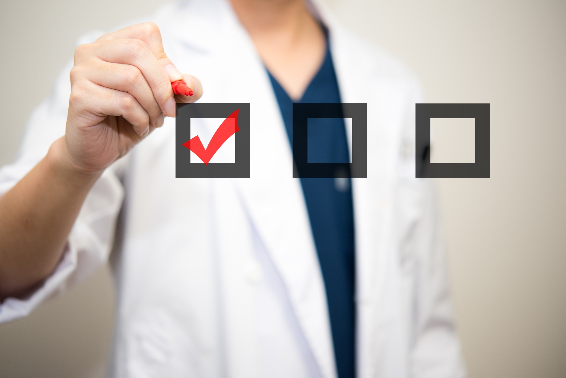 東京の形成外科クリニック選びで後悔しないために押さえたい3つの視点